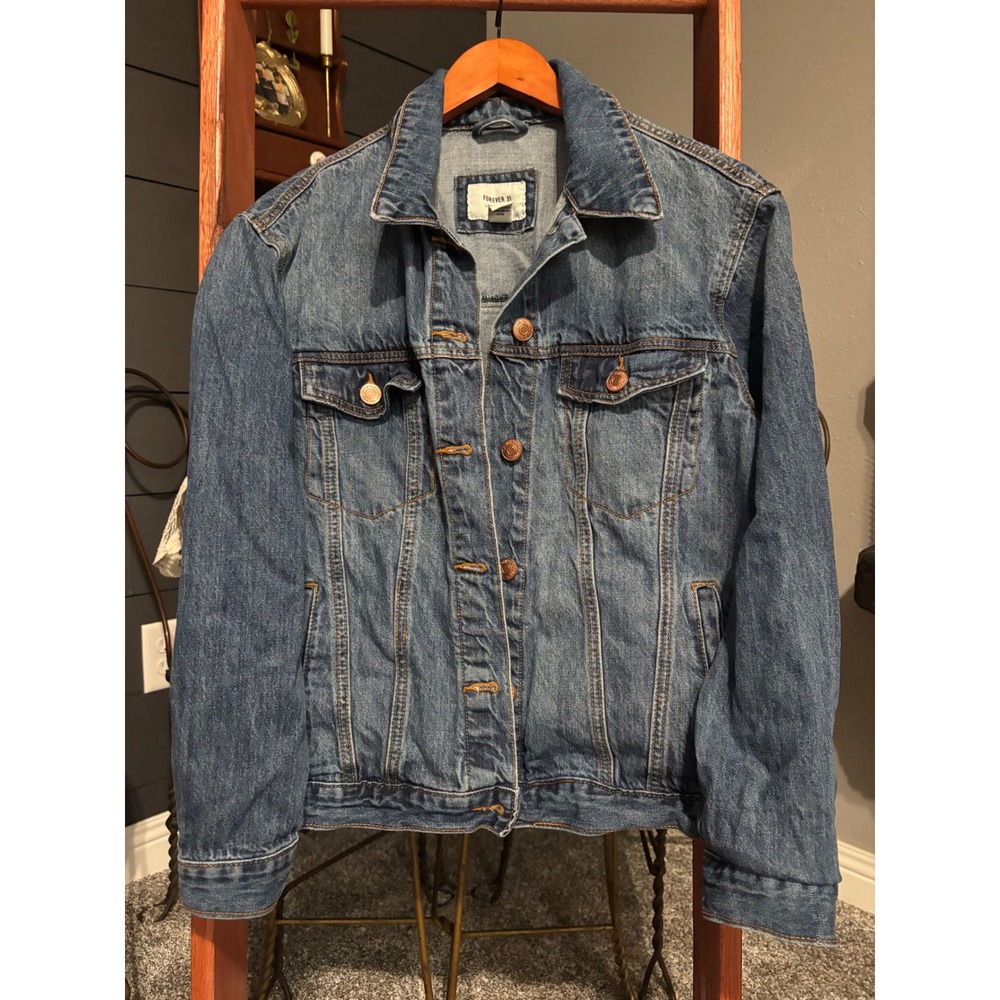 Forever 21 Womens Medium Wash Premium Denim Trucker Jacket Blue Size Medium